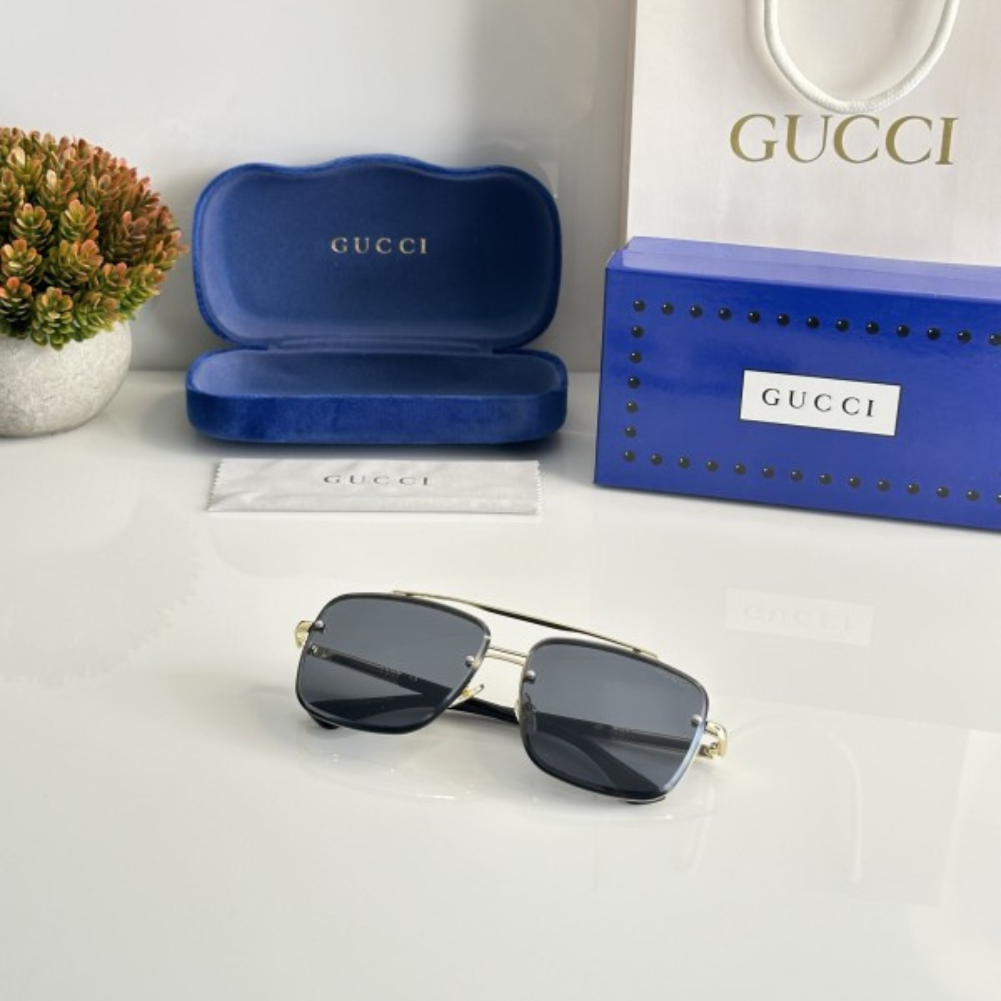 GOLD FRAME BLACK SHADE BRANDED SUNGLASSES