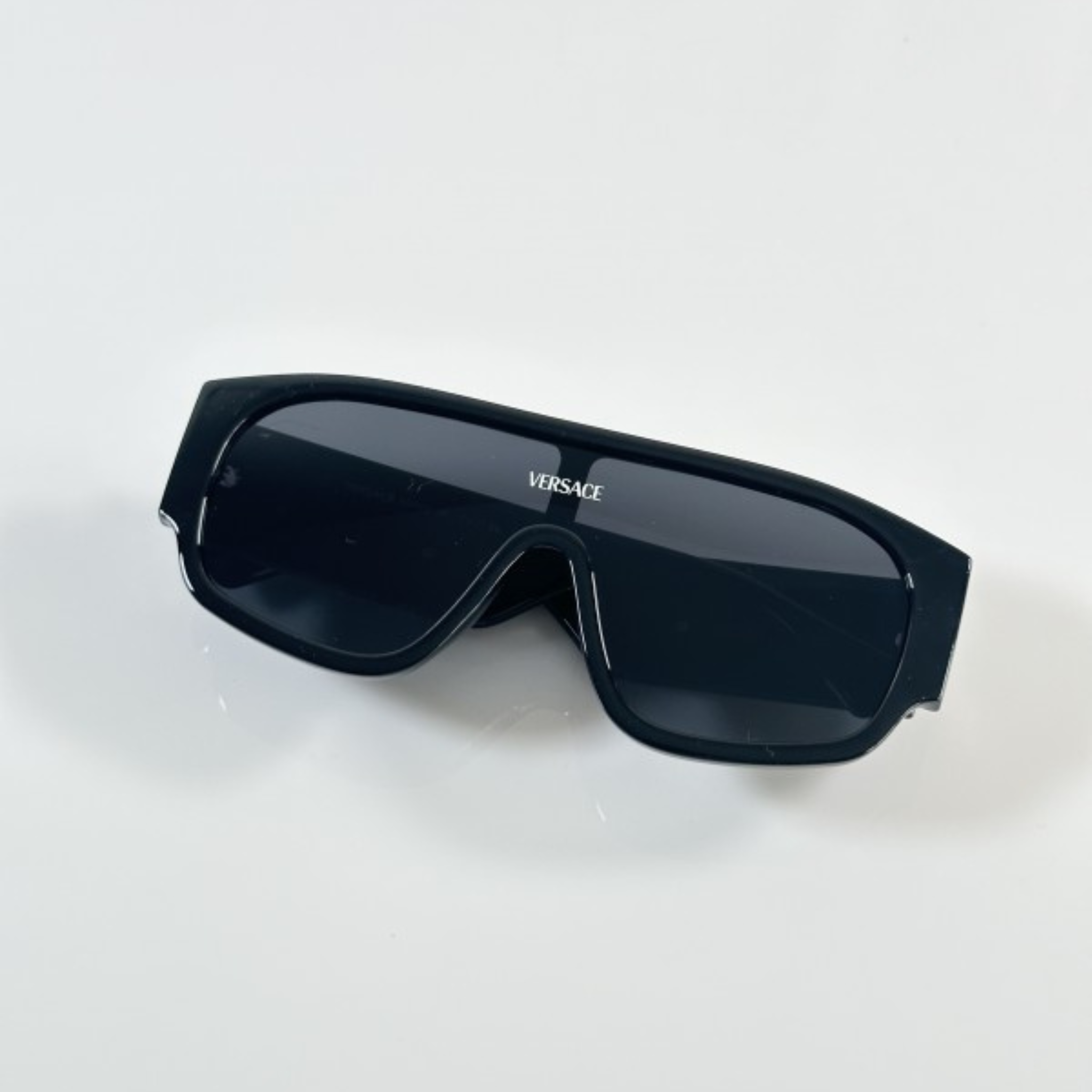 BOLD ARM STYLISH SUNGLASSES FOR MEN