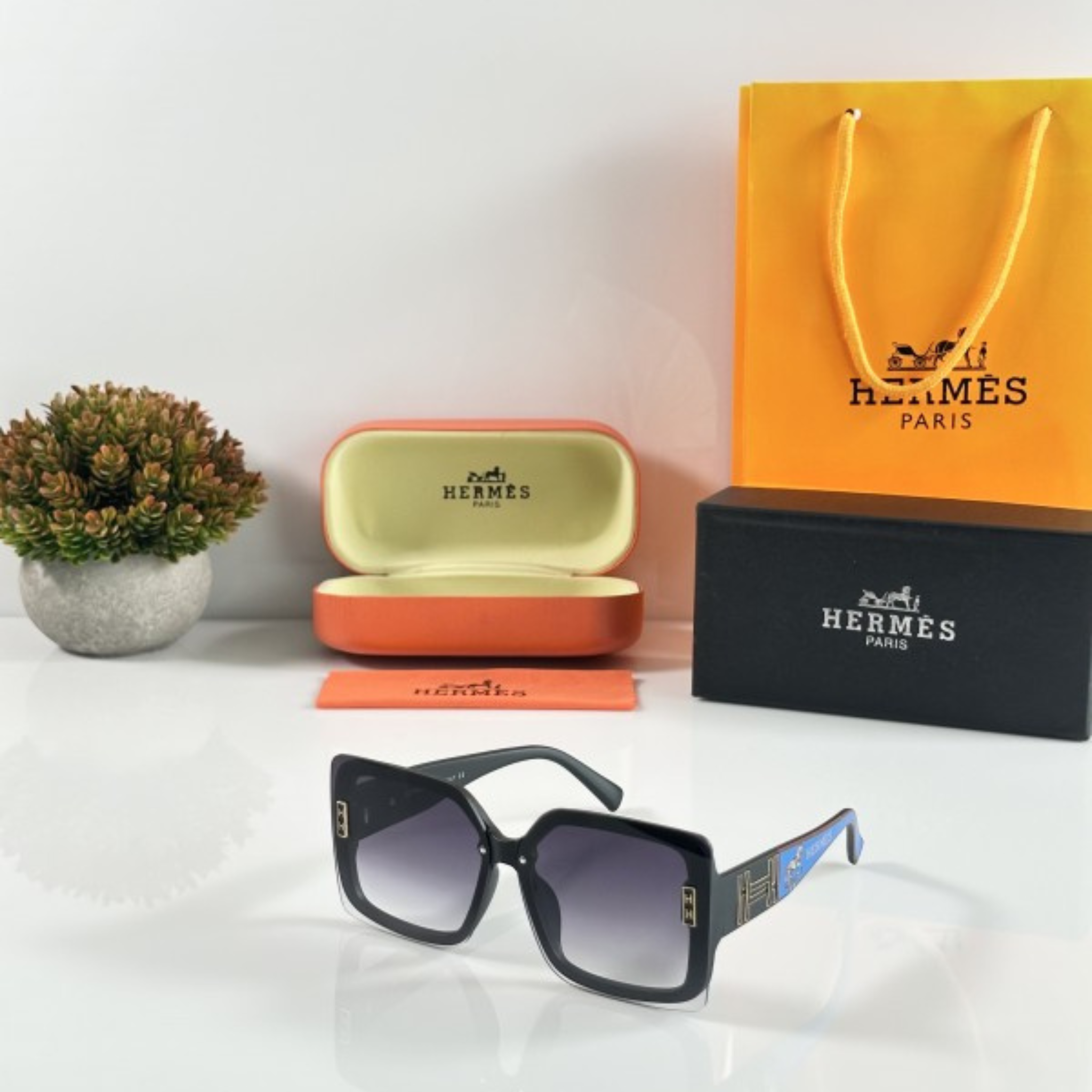 STYLISH HIGH QUALITY SUNGLASSES