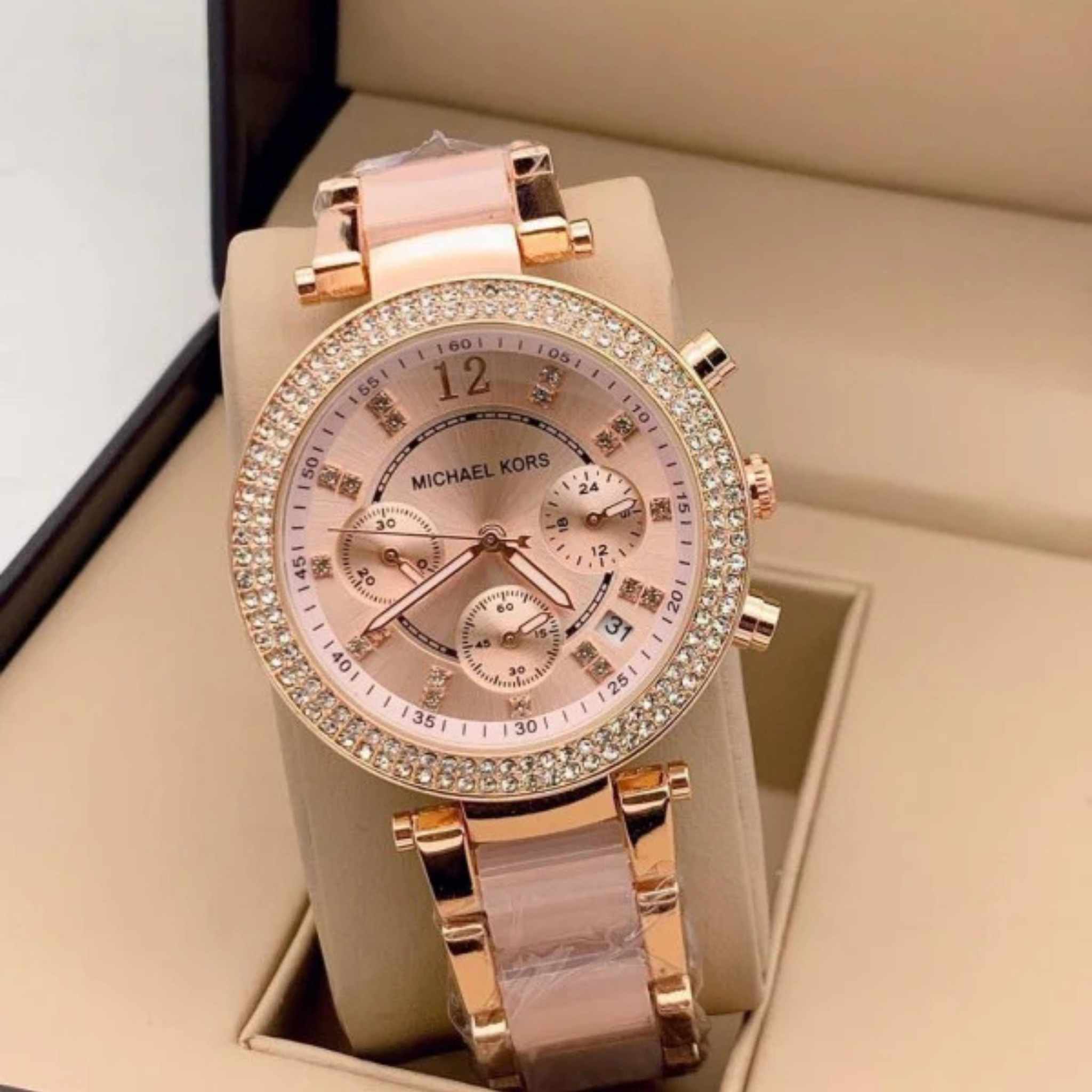 LUXURIOUS BRANDED LADIES WATCH