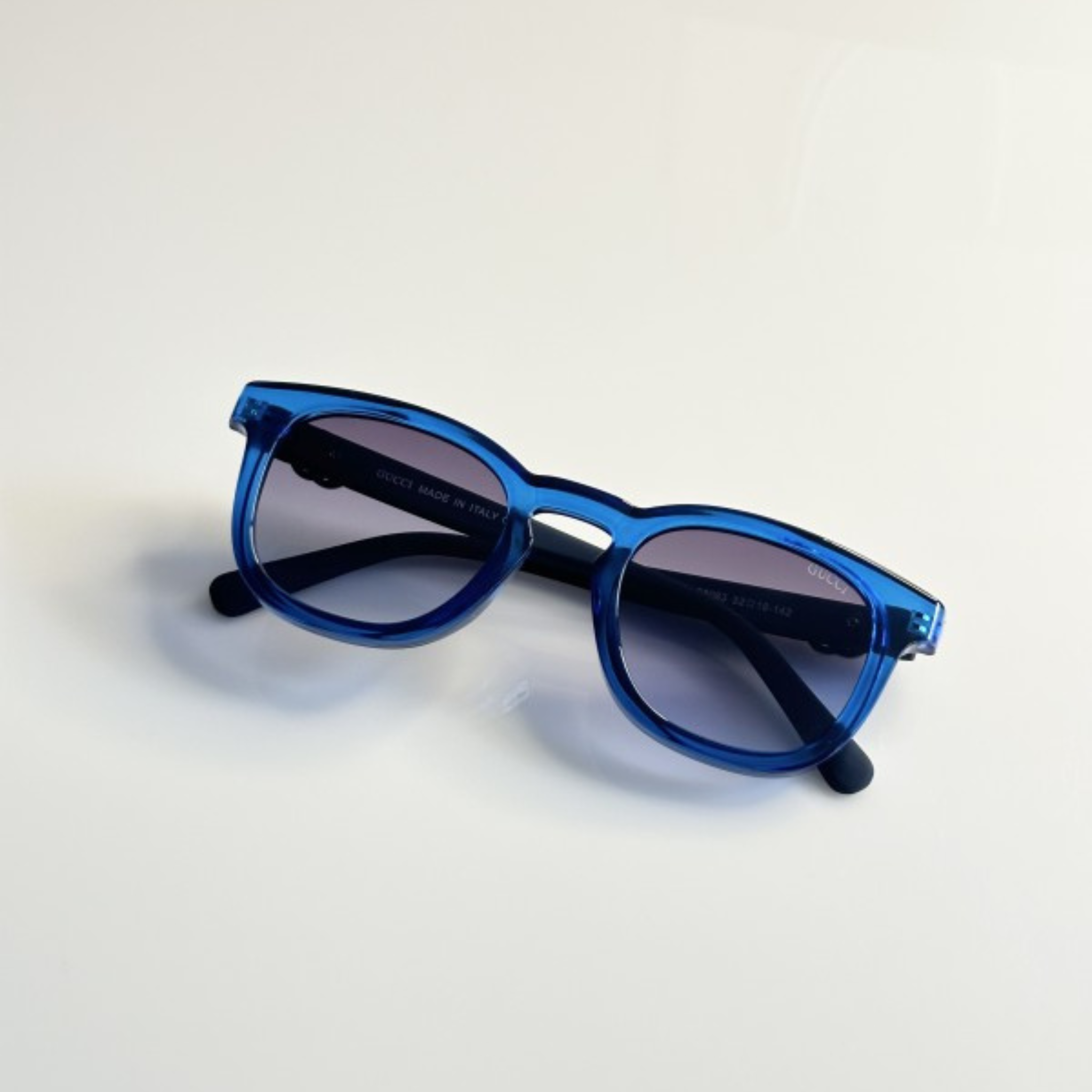 PERMIUM BLUE SUNGLASSSES FOR MAN